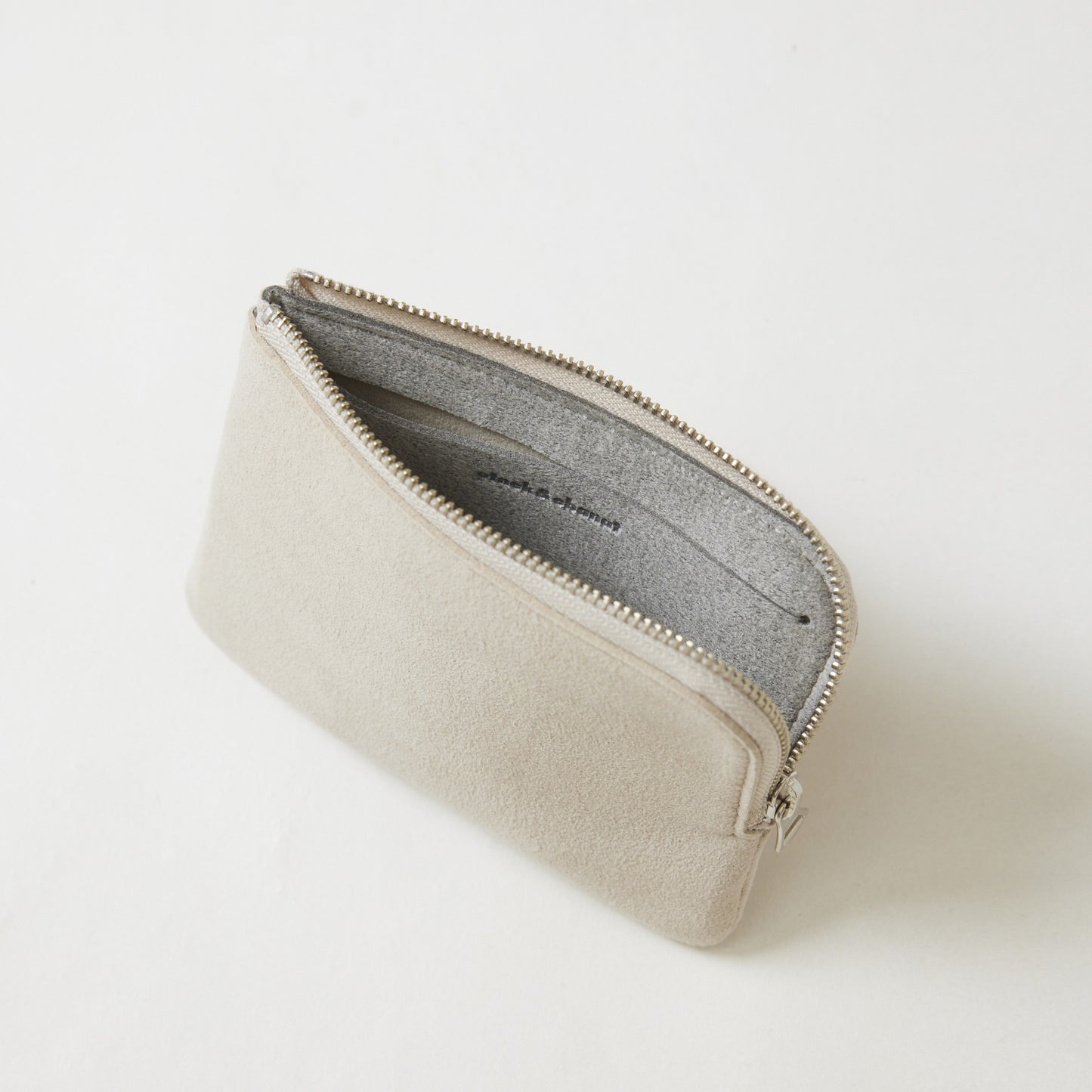 L-shaped zip pouch スモール Beige