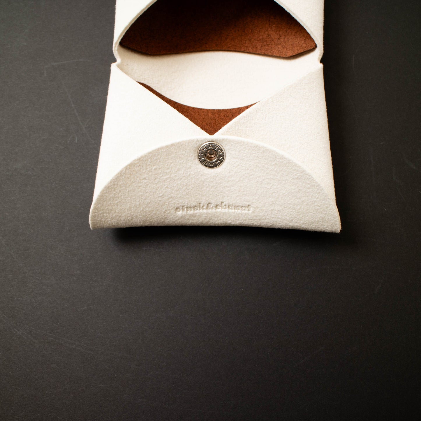 Card case off white