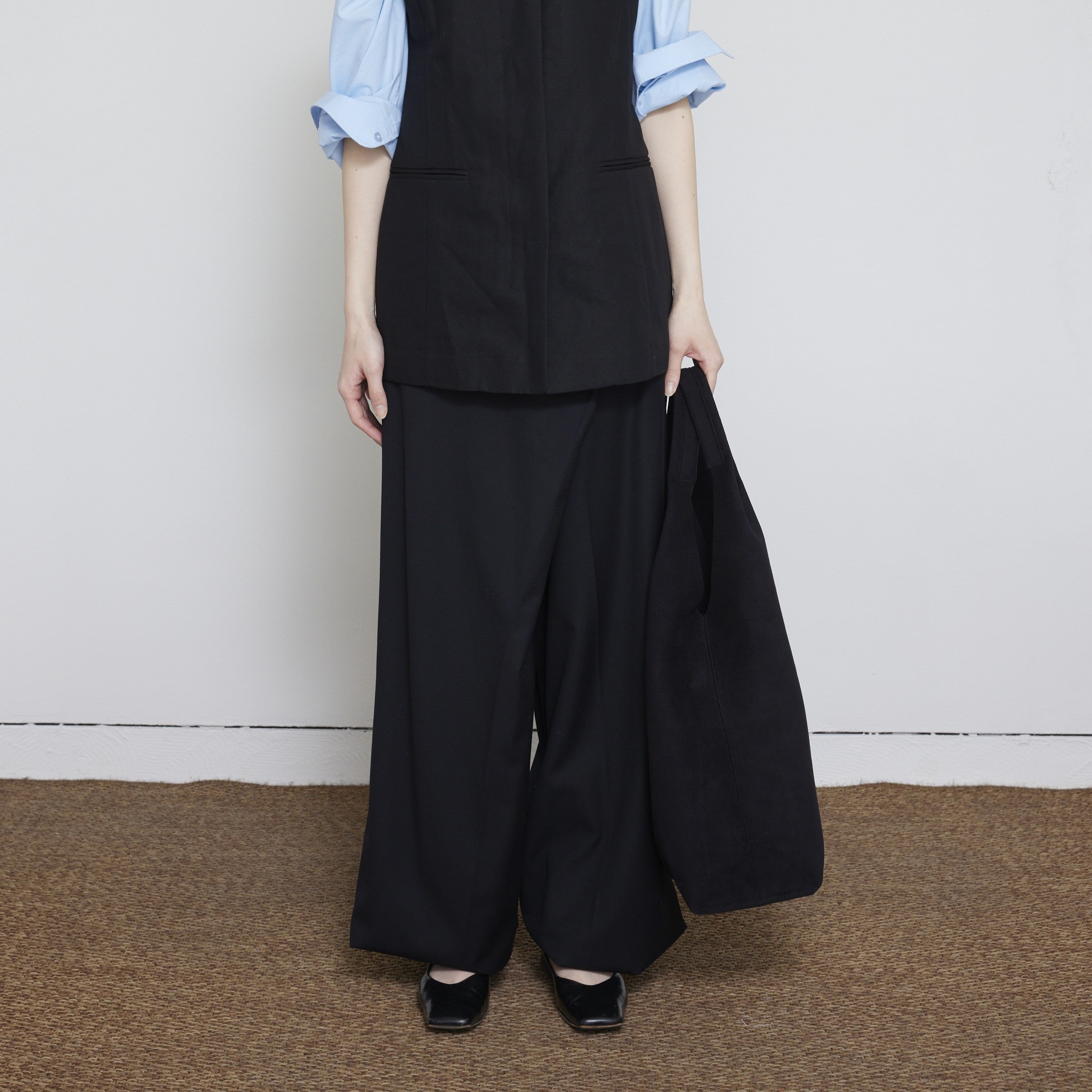 ANORA Black