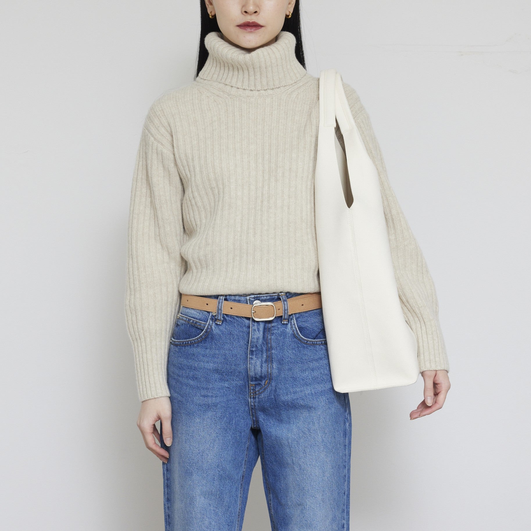 ANORA off white