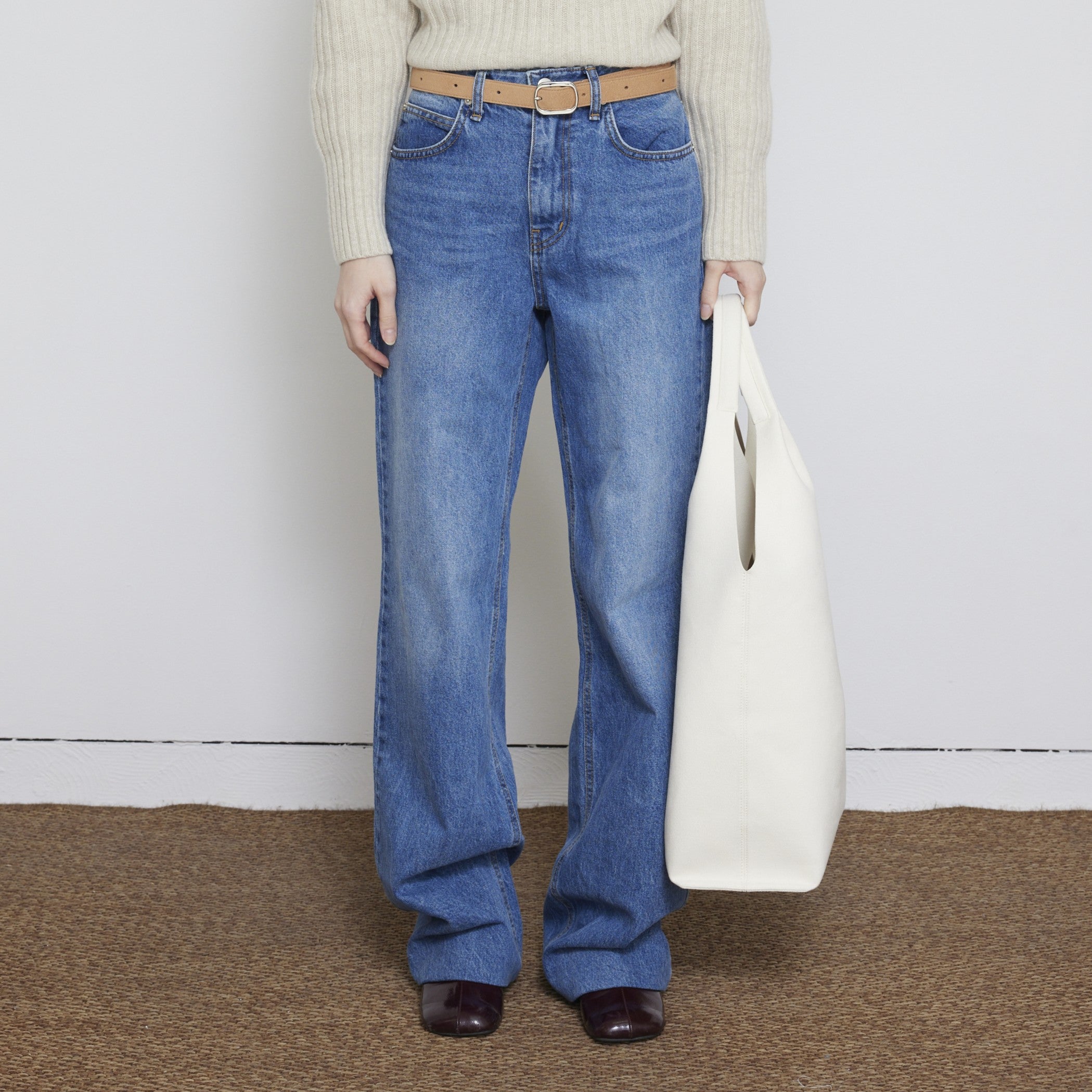 ANORA off white