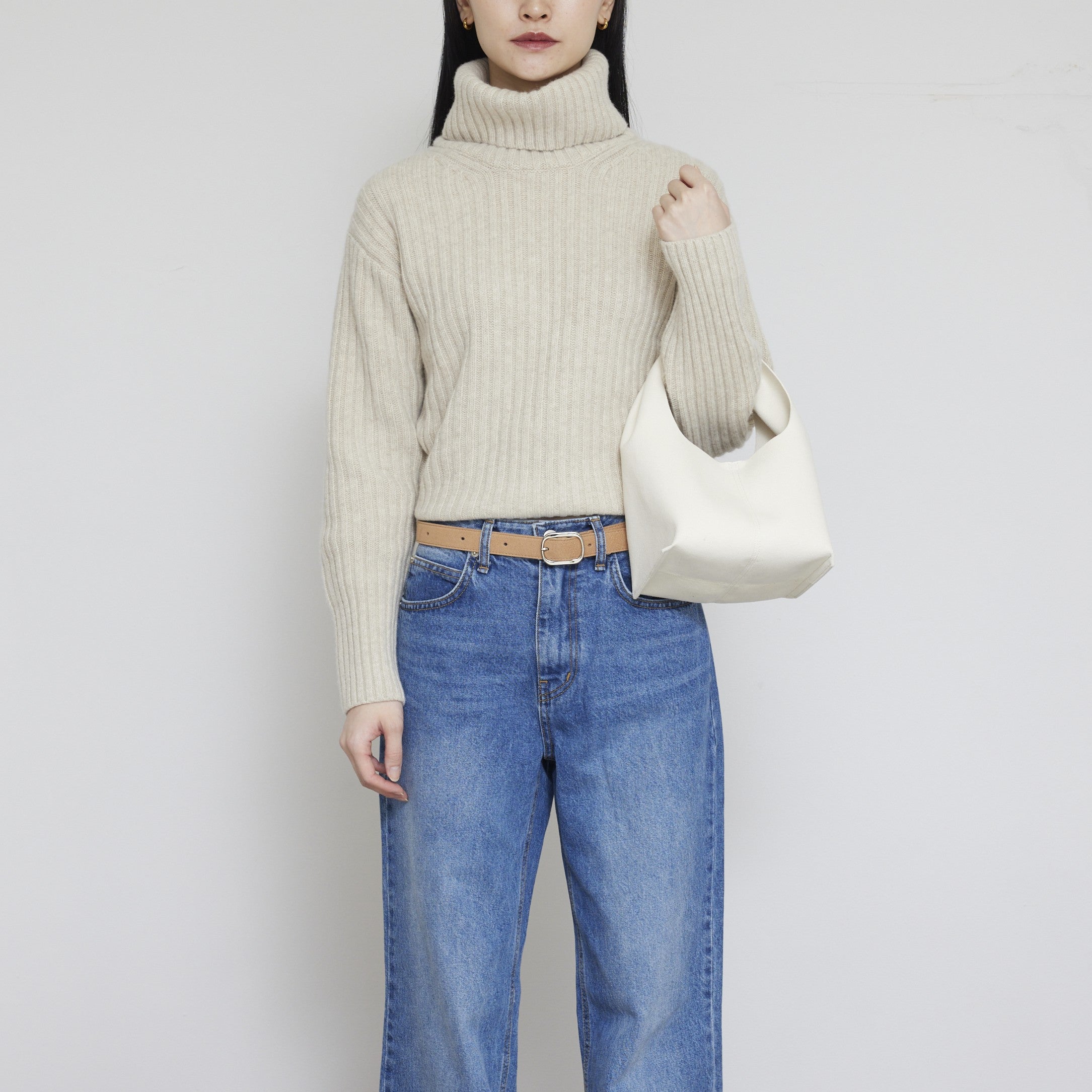 ANNIE off white