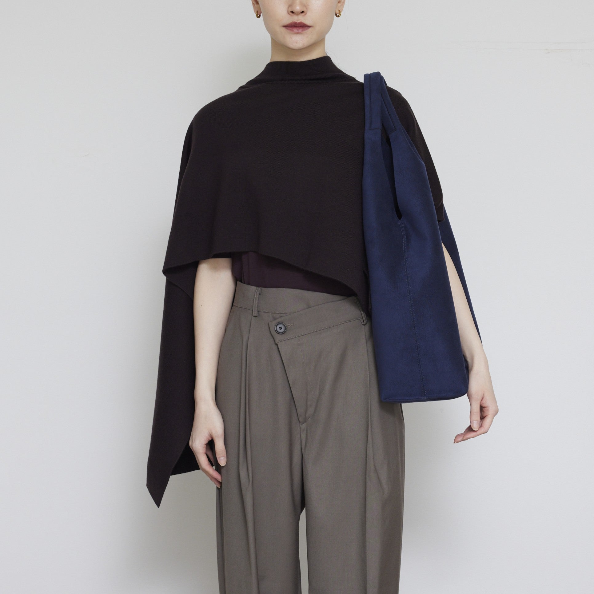 ANORA navy
