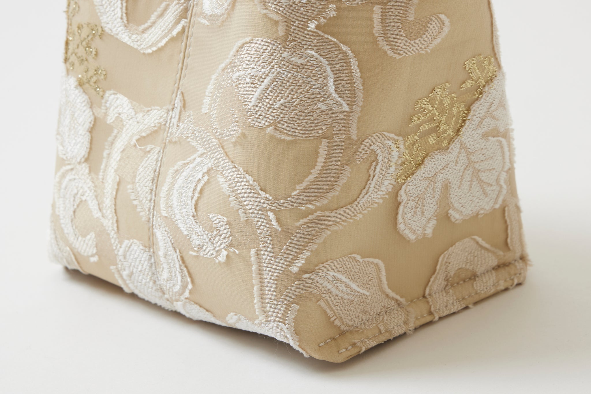 EBONY Collaboration ANNIE -Flower Cut Jacquard- beige × white