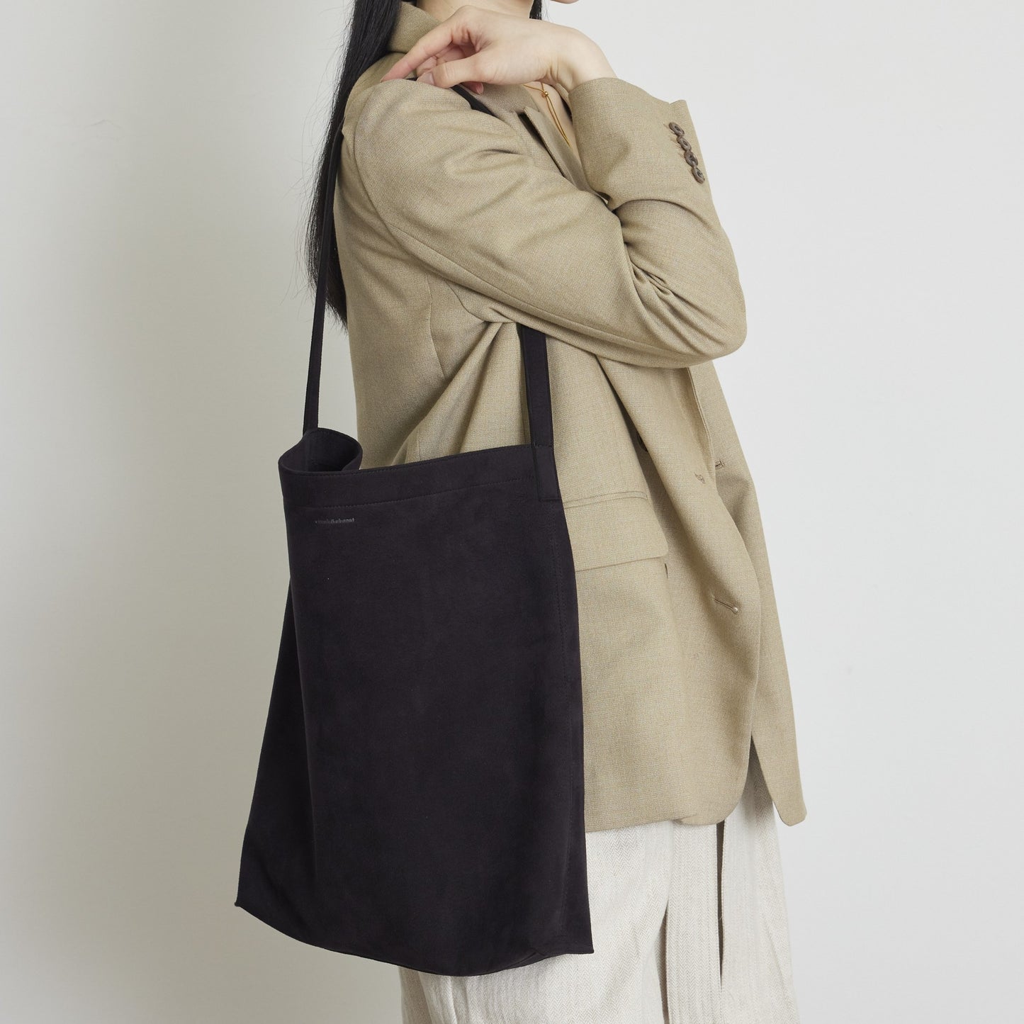 MEJIA ラージ Black