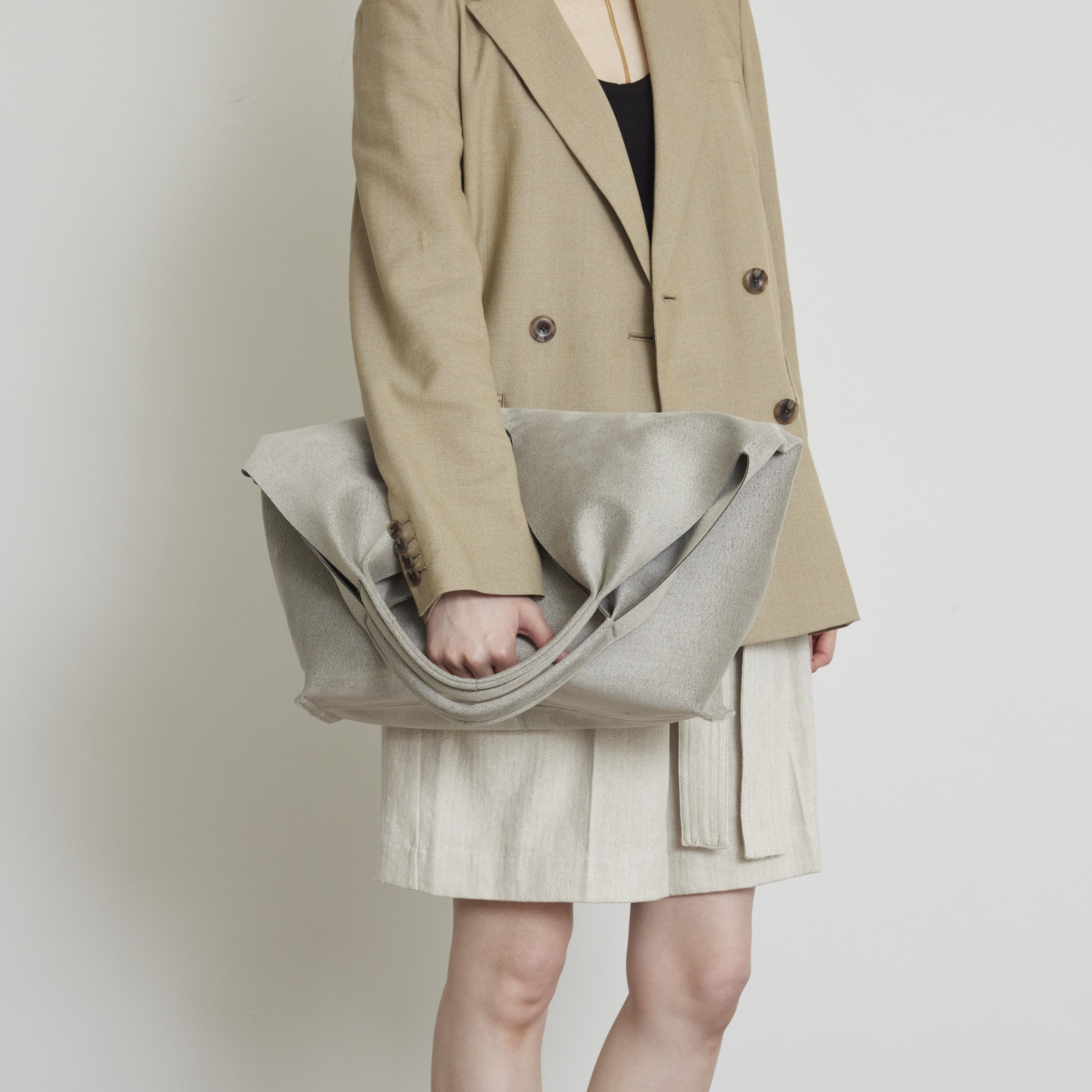 ANORA mixgray