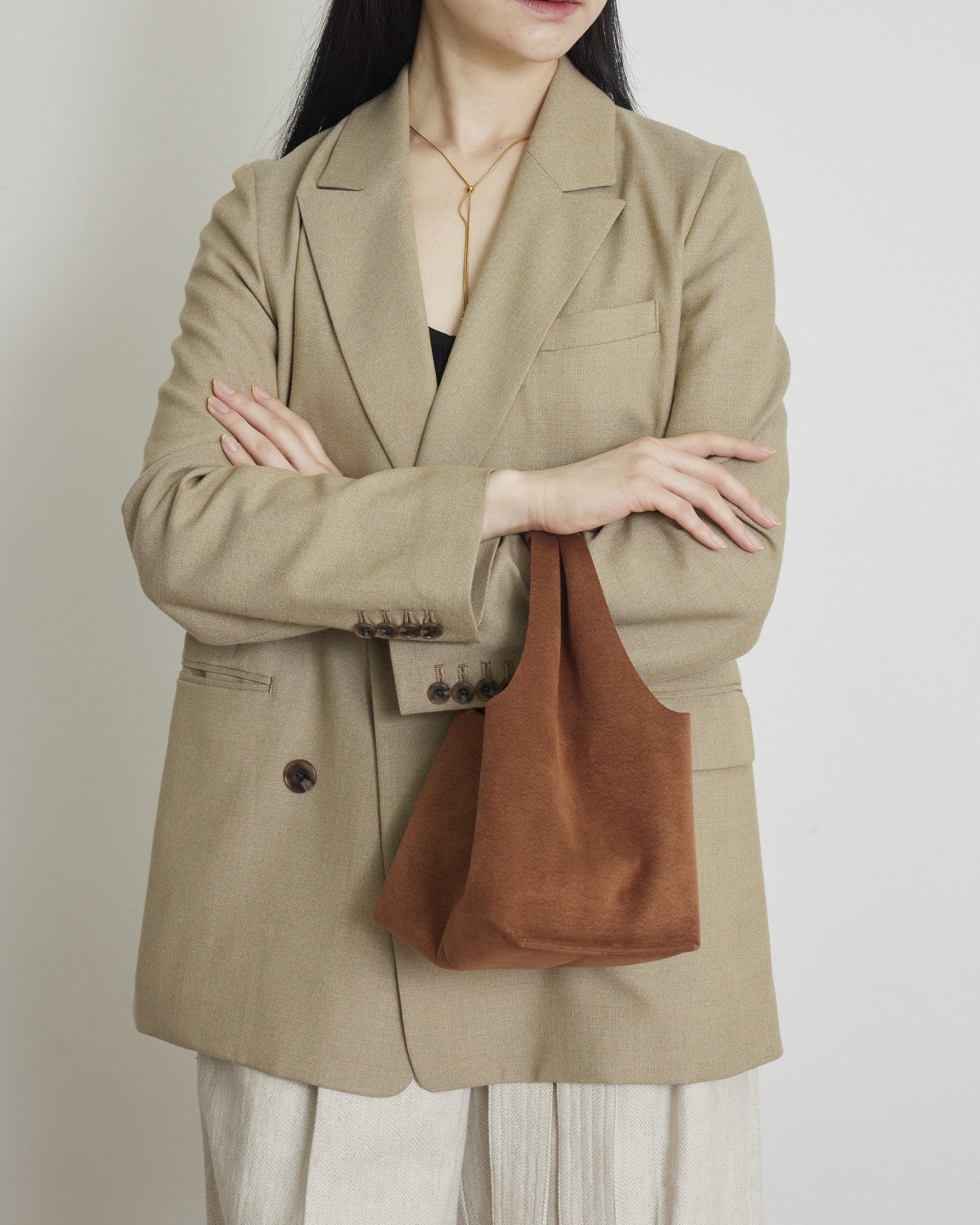 ANNIE almond