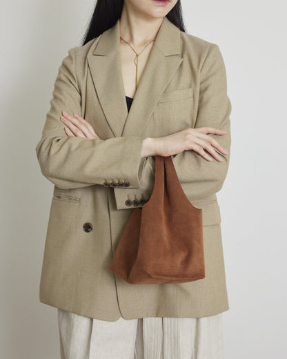 ANNIE almond
