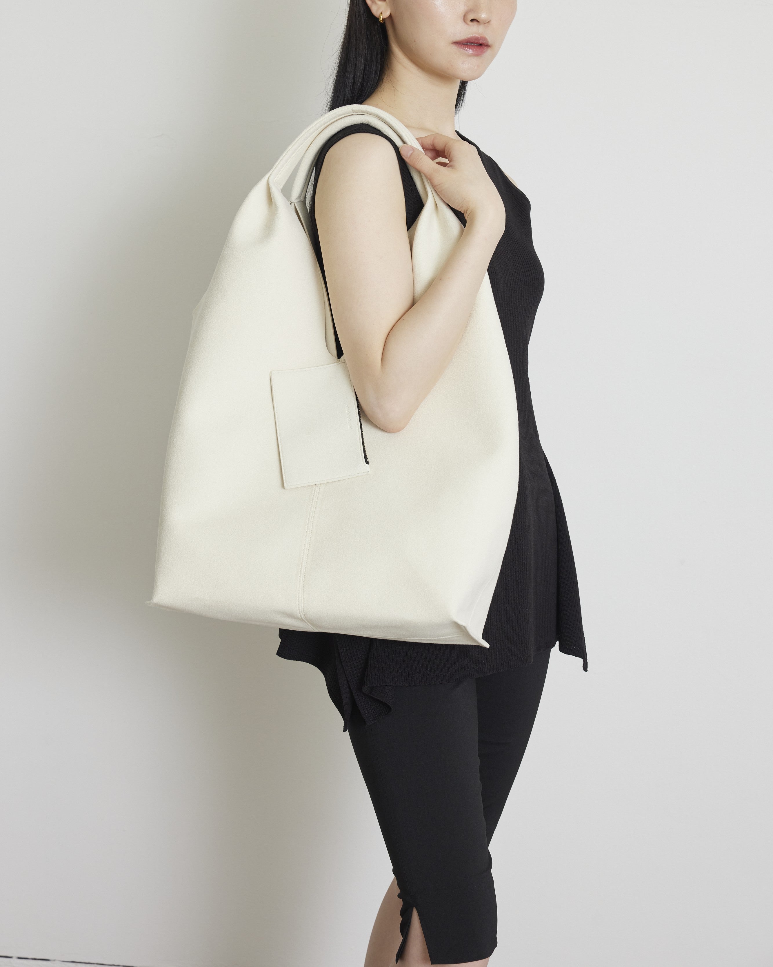 ANORA off white