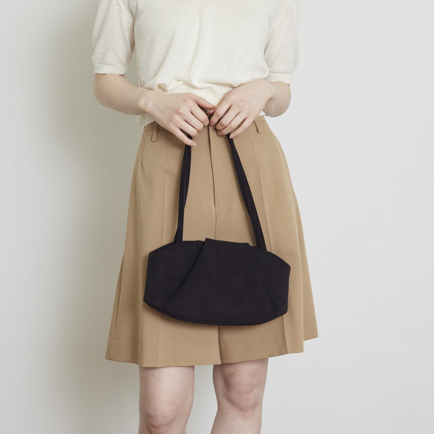 SUNA スモール Black