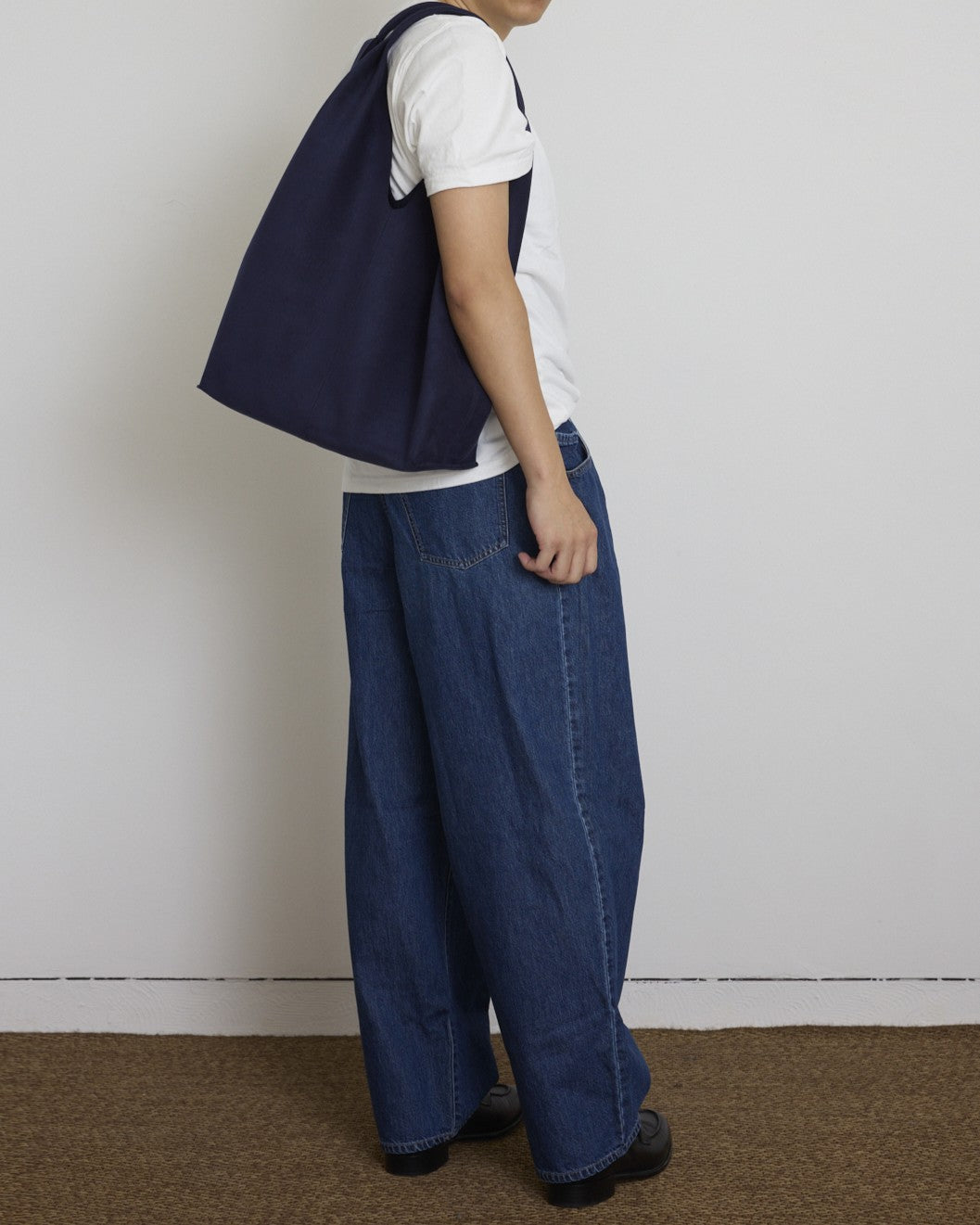 ANORA navy