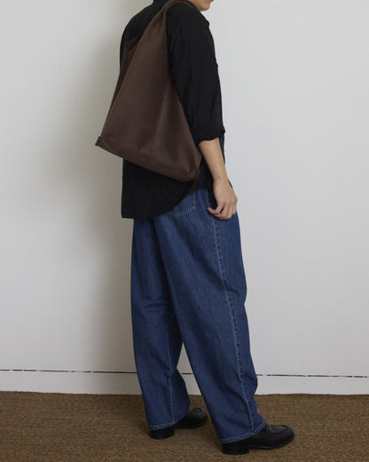ANORA bottlebrown