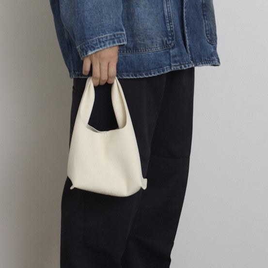ANNIE off white