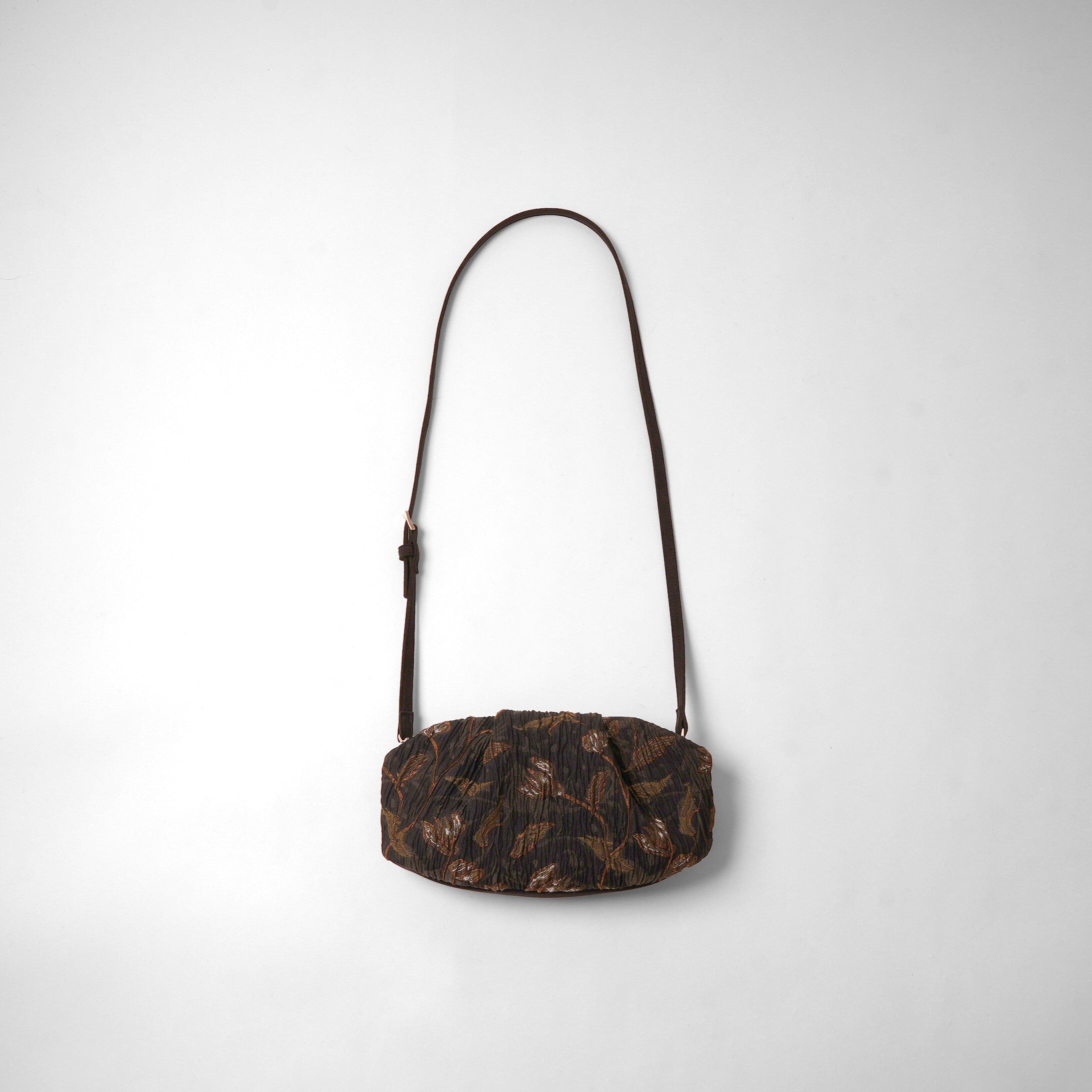 SUNA スモール Layered Motif Jacquard black