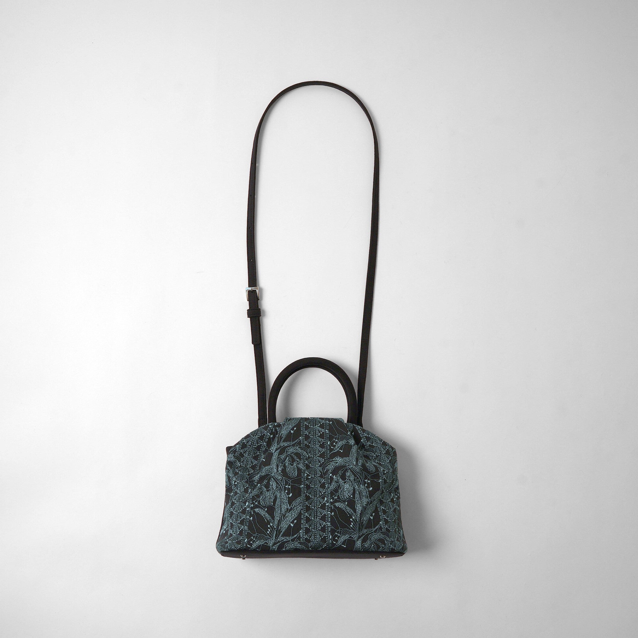 GOULT スモール Flower Embroidery black × blue