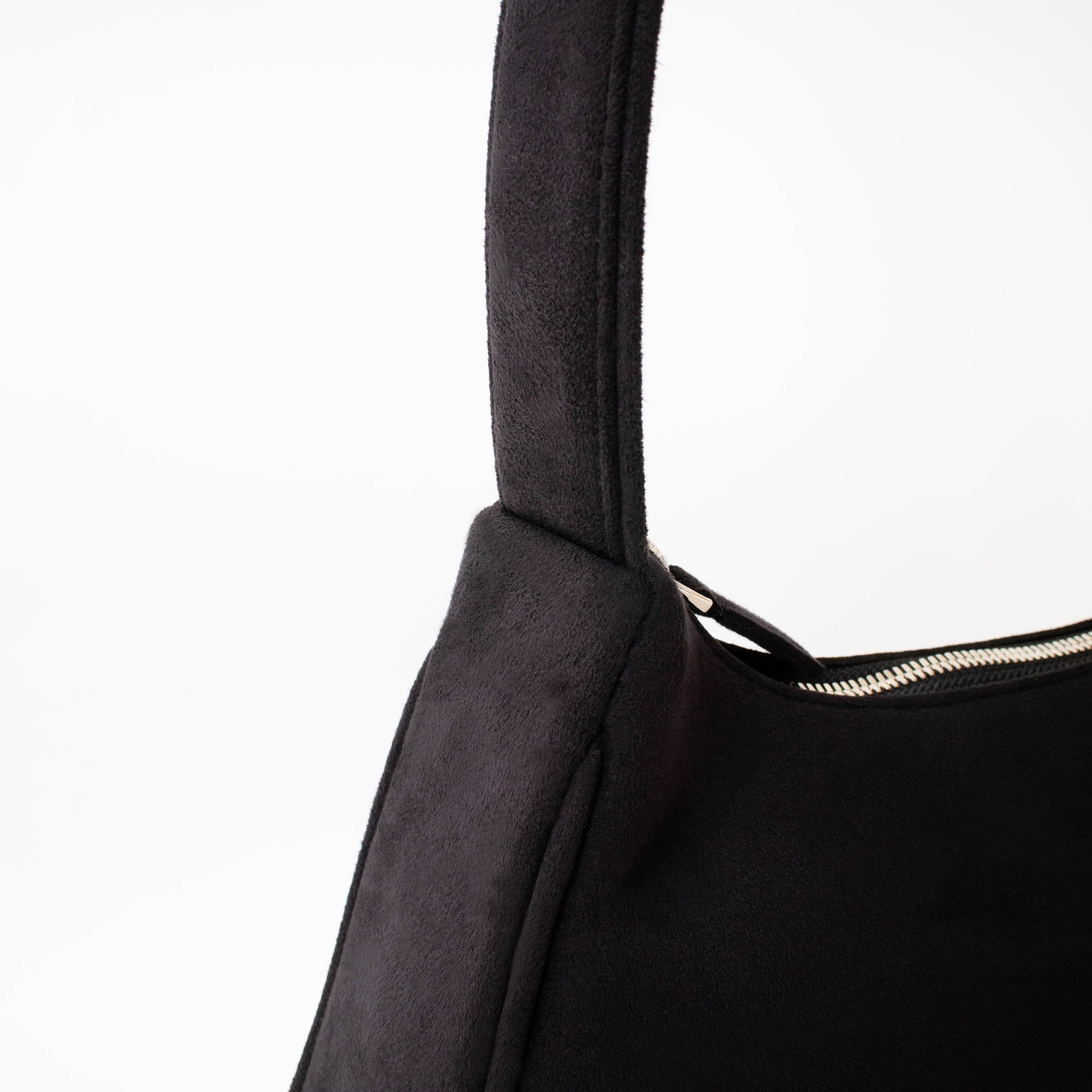 One Shoulder Bag Small Black / ワンショルダーバッグ【S】ブラック |  otnek&ebanat(オトネック・エバナット) オンラインショップ – otnek&ebanat online store